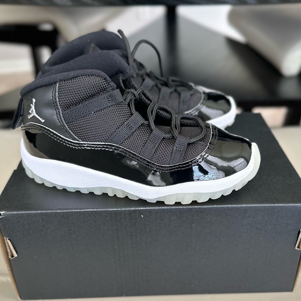 Air Jordan 11 “Jubilee” Size 10c brand new!!